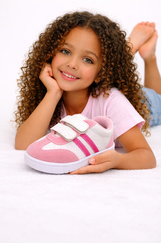 Zapatos para bebé deportivos con velcro en tonos suaves