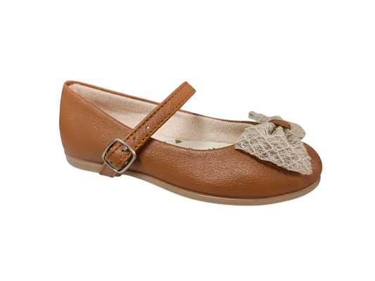 Baletas para Niña en Color Camel con Moño en Encaje – Elegancia Natural Kido
